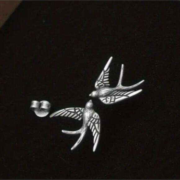 swallow tail bird silver tone earrings - Picture 1 of 2